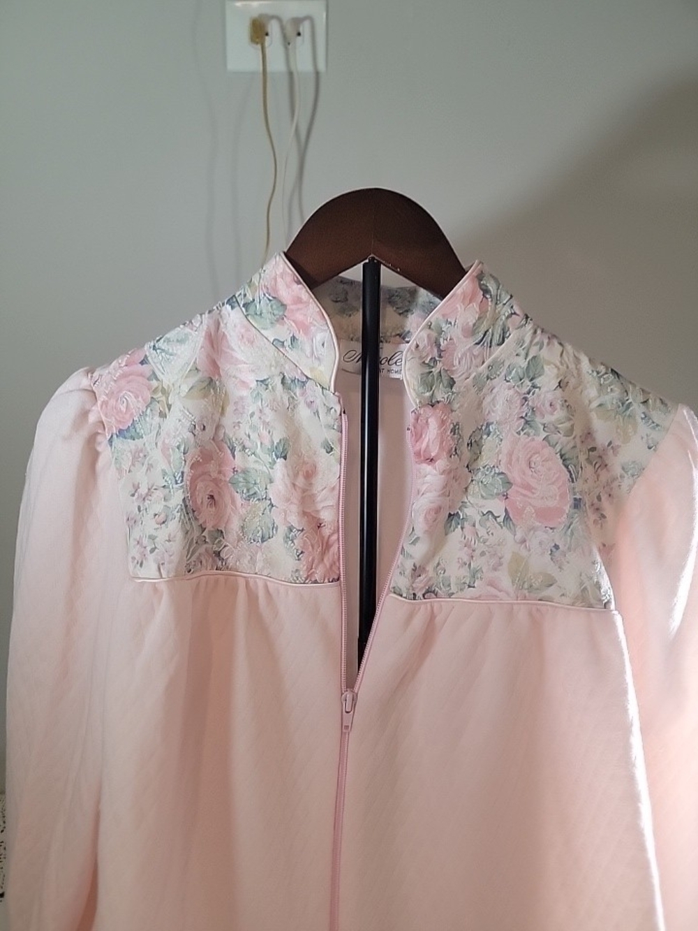 Women's Pastel Pink Floral Yoke Jacket